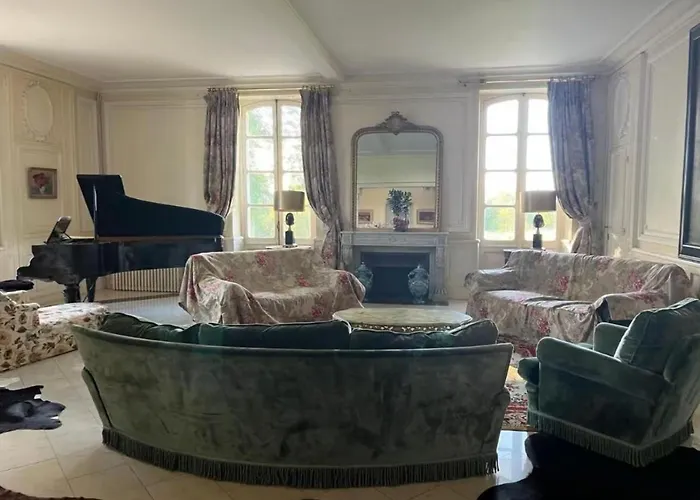 Natural Castle * Quinsac (Gironde)